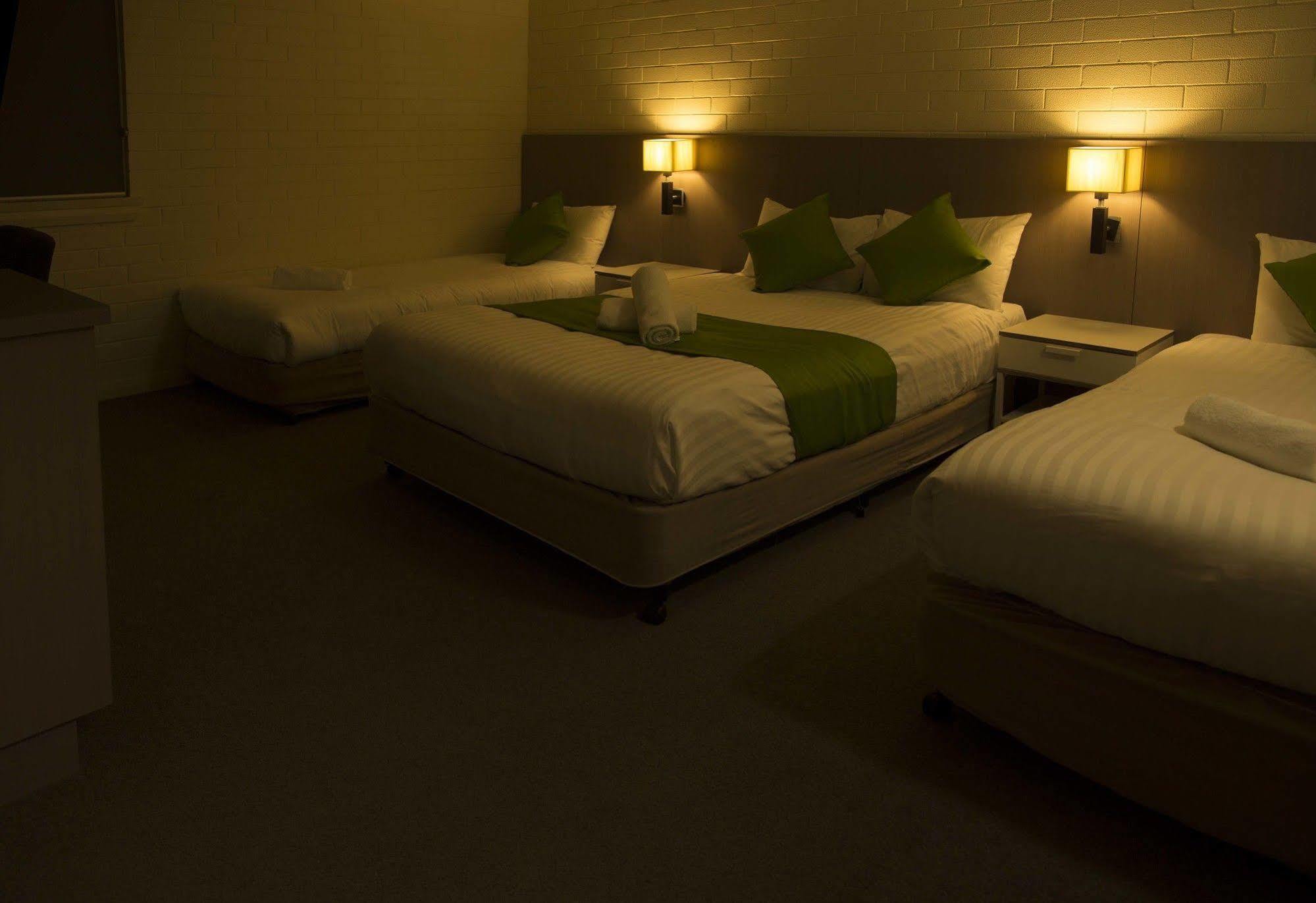 The Cornwall Historic Hotel Launceston Exteriör bild